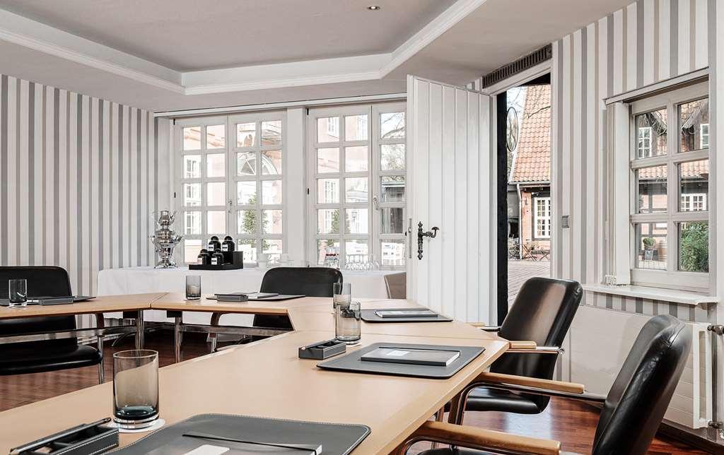 Althoff Hotel Fuerstenhof Celle Instalações foto Meeting room