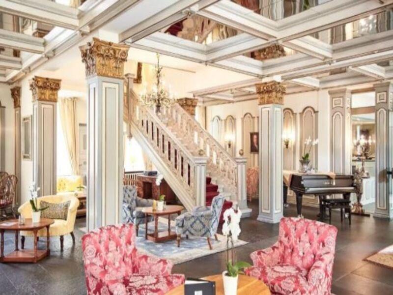 Althoff Hotel Fuerstenhof Celle Exterior foto The lobby of the hotel