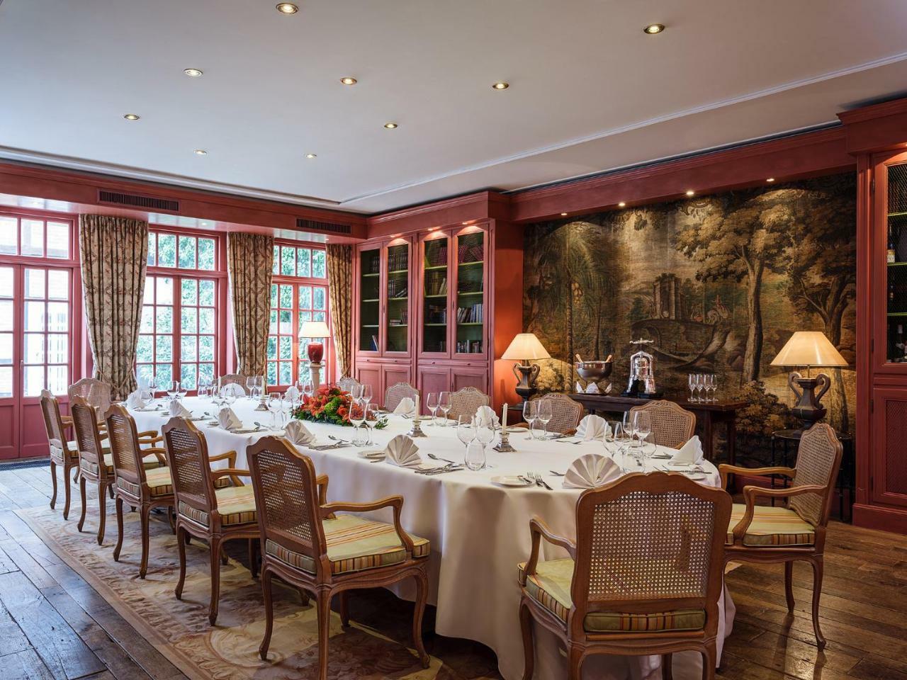 Althoff Hotel Fuerstenhof Celle Exterior foto The dining room